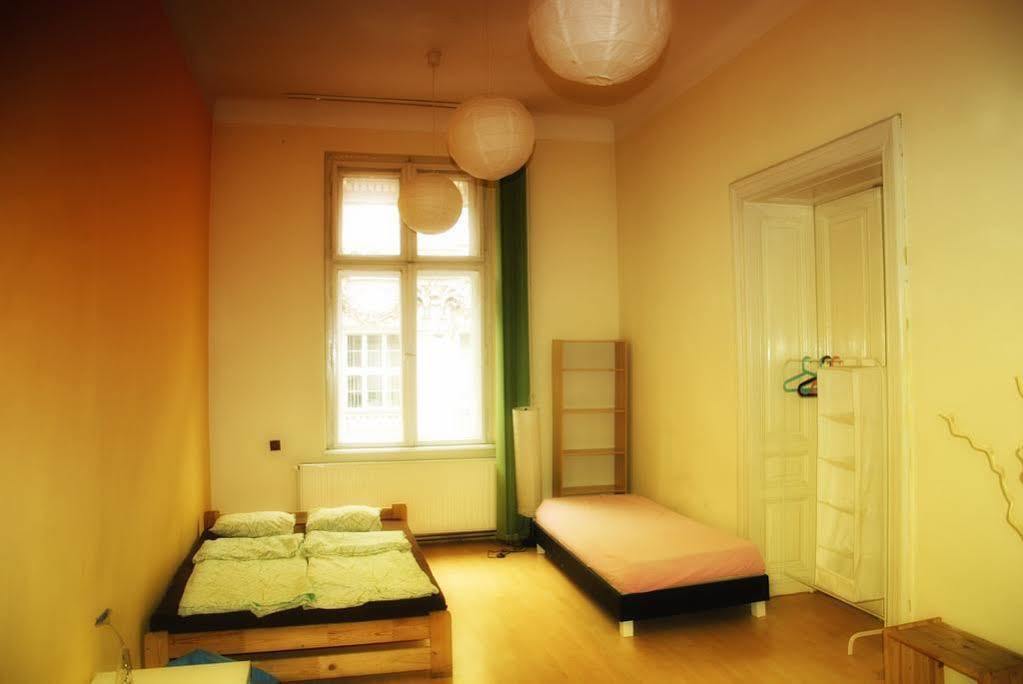 Hostel Krakowskie Klimaty Exterior photo